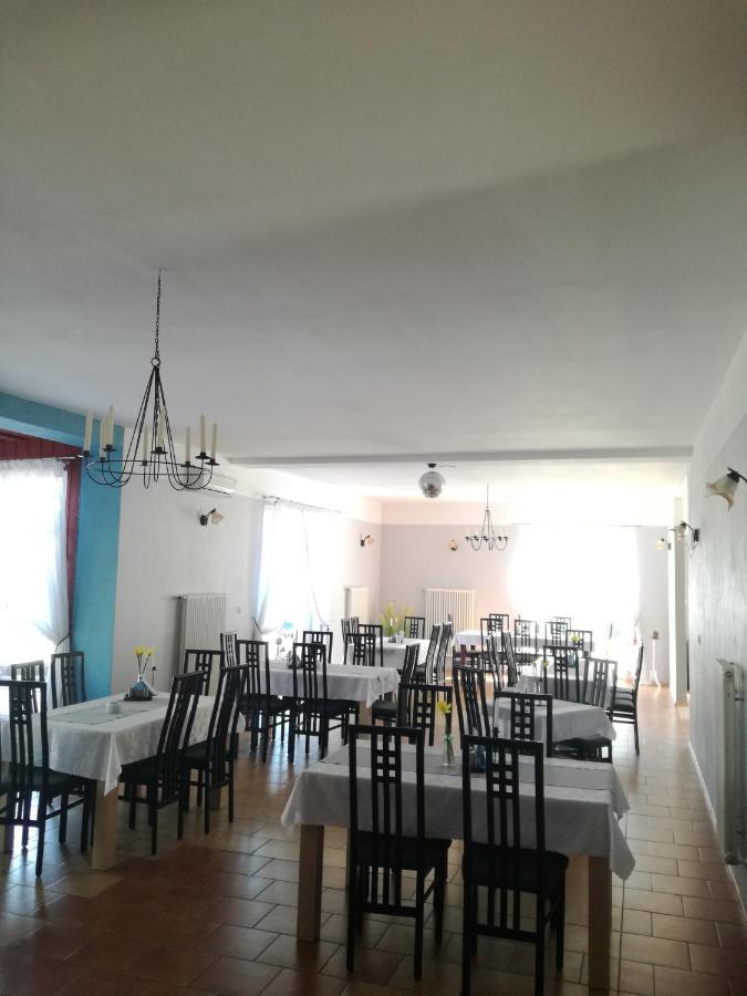 Center Angelos Bronków 外观 照片